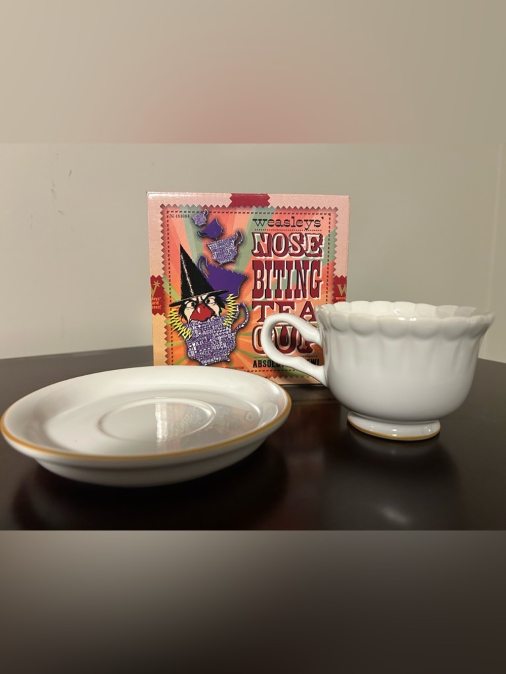 RARE Nose-Biting Tea Cup Weasley’s Wizard Wheezes